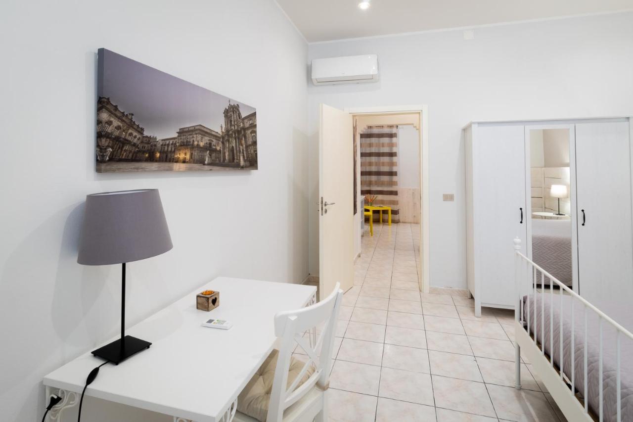 Syracuseapartments Il Piave Di Siracusa Appartamento Per 6 Persone Vicino Ad Ortigia A 200M Dal Mare Εξωτερικό φωτογραφία